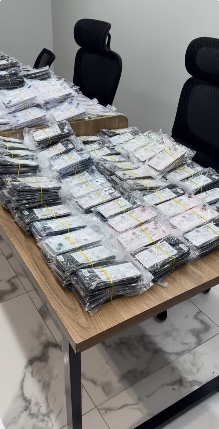 Sapphire Wholesale iPhone inventory